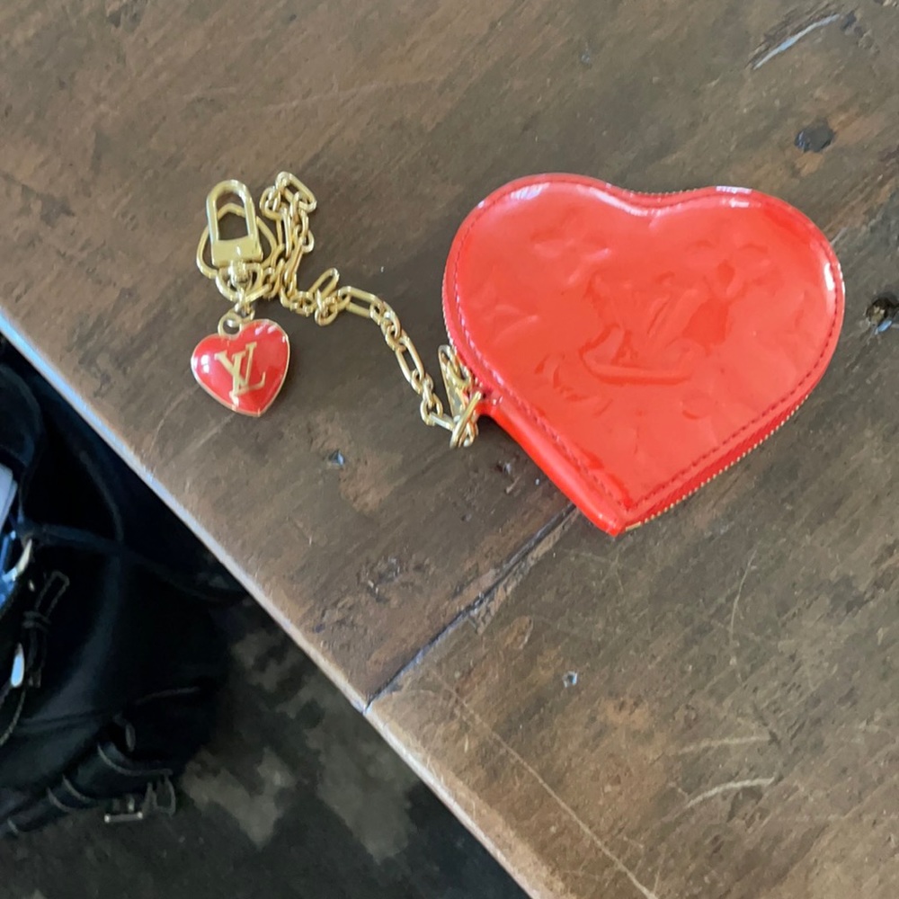 JUST LOWERED FROM $500 to $350LV coin purse Porte Monnaie Cour Vernis - Picture 2 of 7
